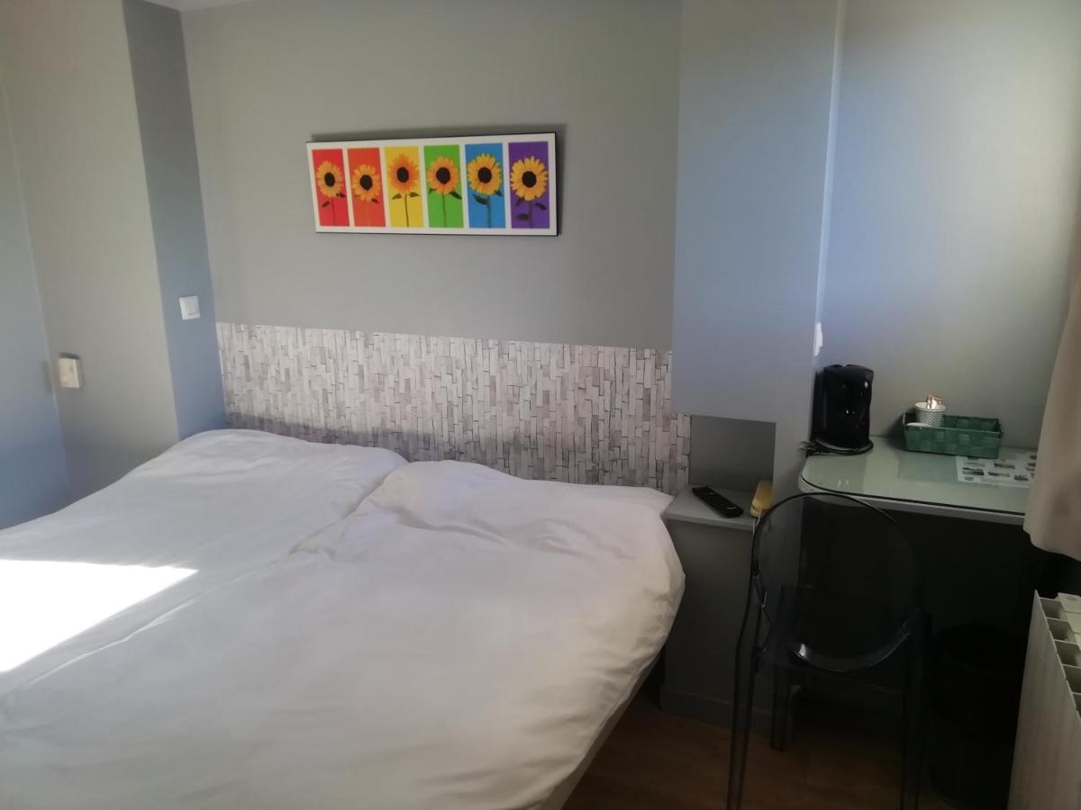 Hotel Evan Lempdes sur Allagnon エクステリア 写真