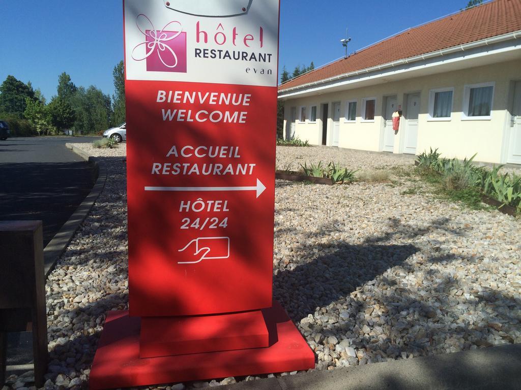 Hotel Evan Lempdes sur Allagnon エクステリア 写真
