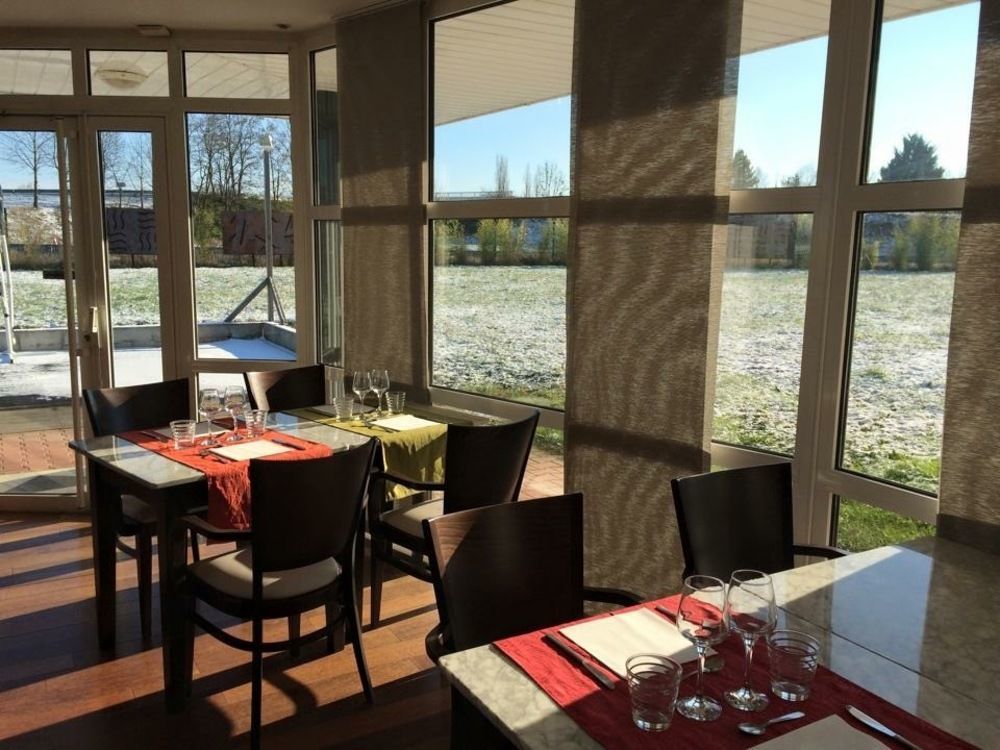 Hotel Evan Lempdes sur Allagnon エクステリア 写真